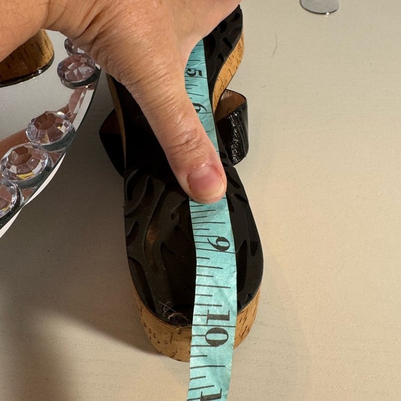 TARYN ROSE, 🌹 Elegant Black and Tan Wedge Shoes with Ornate Metal Buckle EUC - Picture 12 of 13